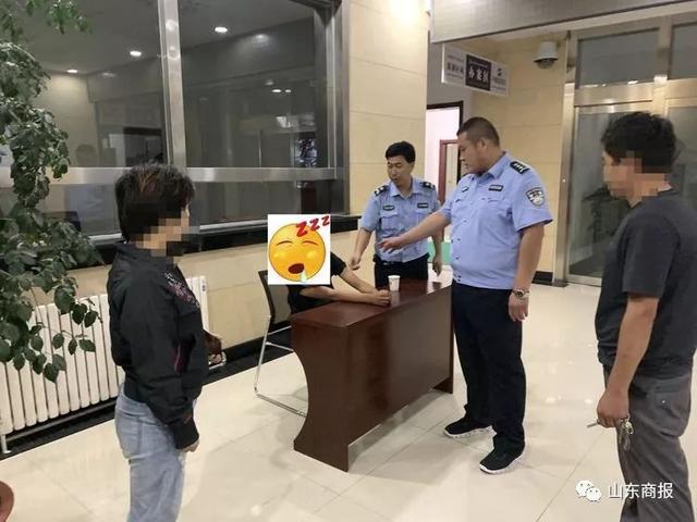 男孩逃課爬泰山 他的“開學(xué)第一課”有點與眾不同